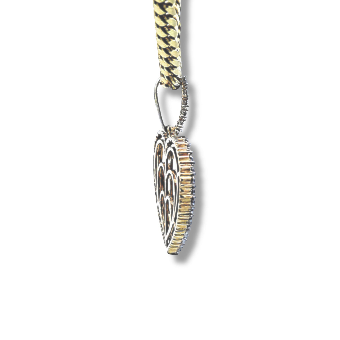 Pendentif en forme de cœur en or jaune 10 carats et diamants