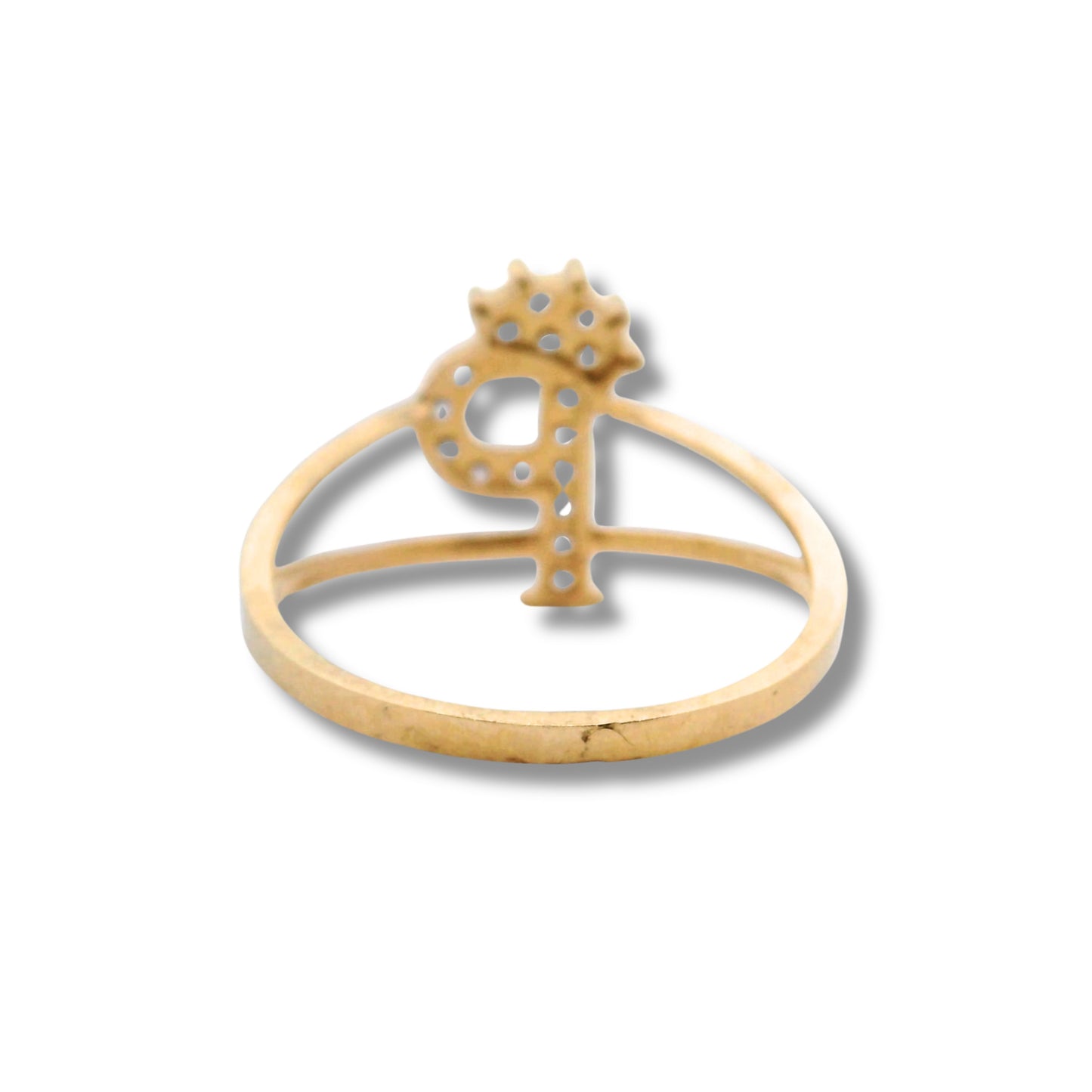 Anillo con inicial "P" en oro amarillo de 14 quilates